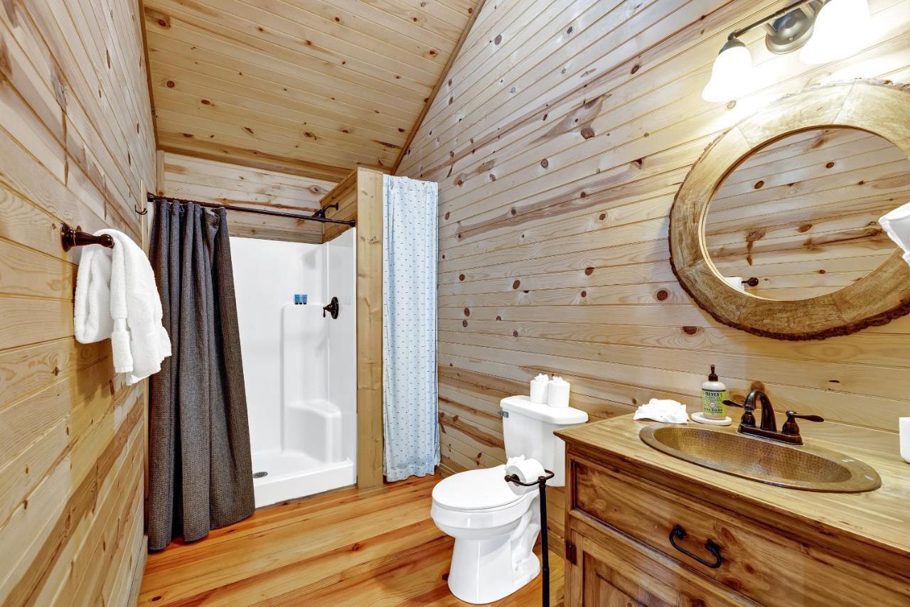 Rocky Ridge Cedar Cabin With Hot Tub & Amazing Views Crabapple Exteriör bild