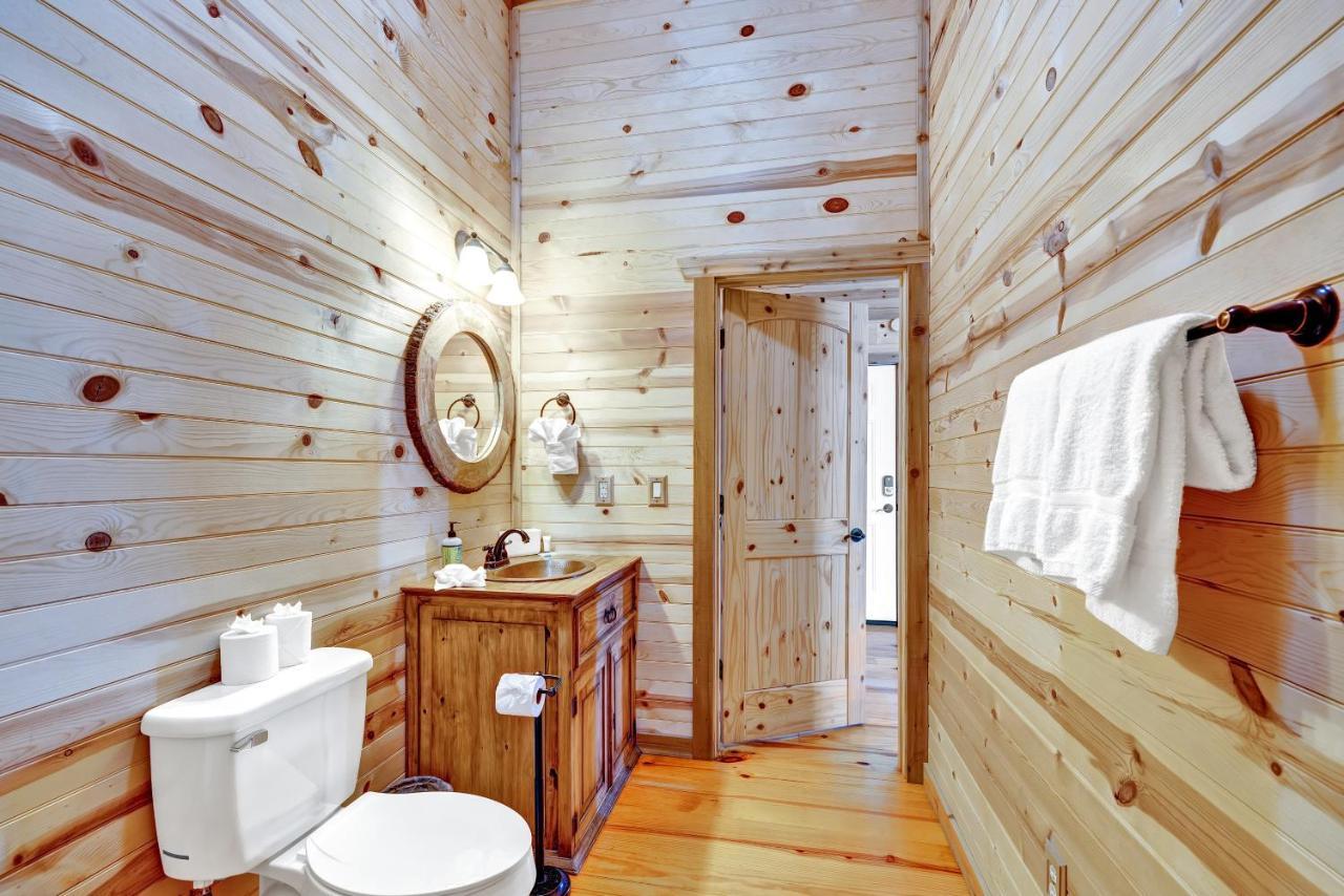 Rocky Ridge Cedar Cabin With Hot Tub & Amazing Views Crabapple Exteriör bild